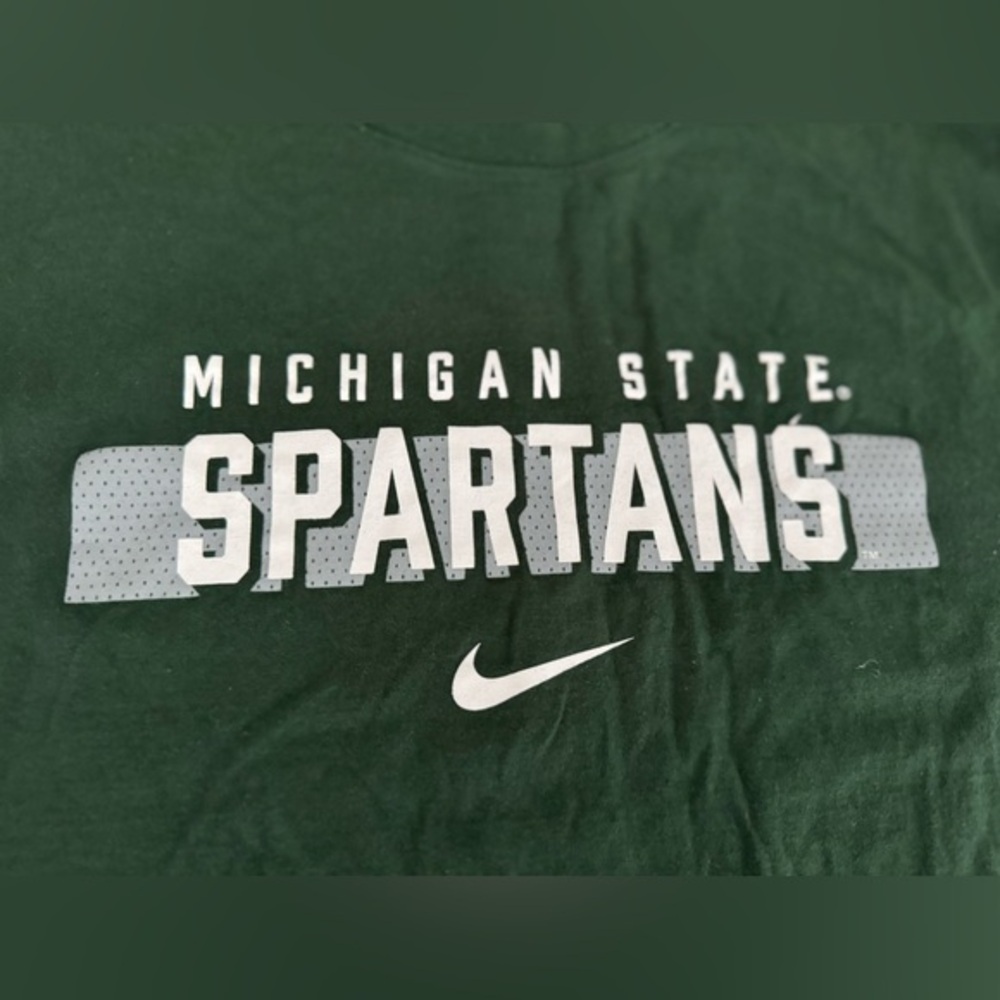Nike Michigan State University Spartans T-Shirt Size Medium